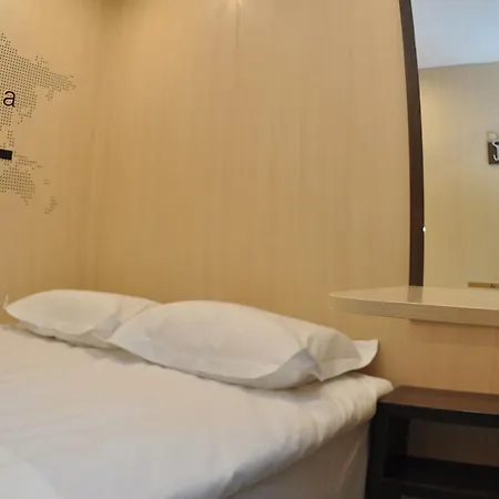 Central Self-service 旅馆 瓦爾納